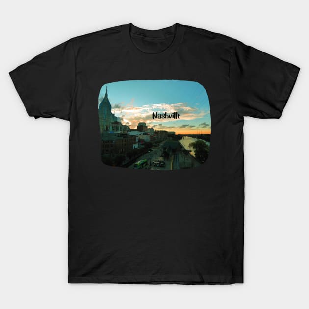 Cool sunset photography of Nashville Tennessee skyline sunset sky USA city break T-Shirt by BoogieCreates